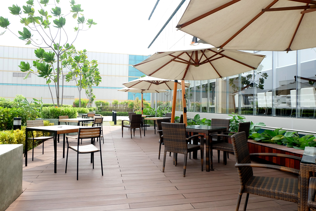 Restaurant-outdoor-furnitures